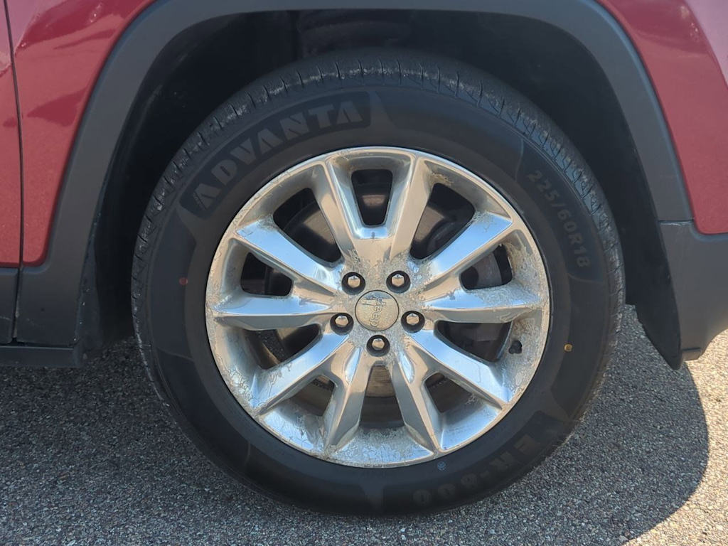 Thumbnail: 2016 Jeep Cherokee - 8