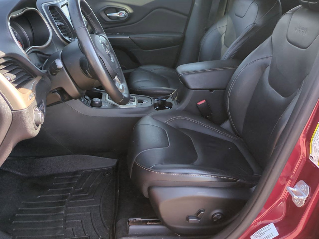 Thumbnail: 2016 Jeep Cherokee - 10