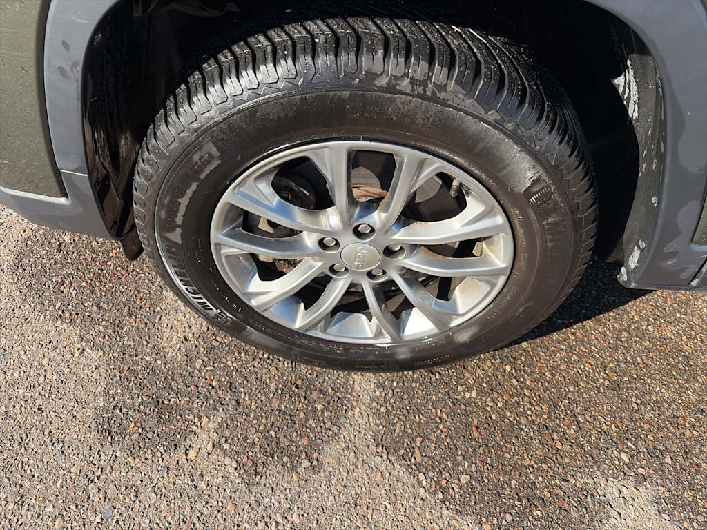 Thumbnail: 2021 Jeep Cherokee - 5