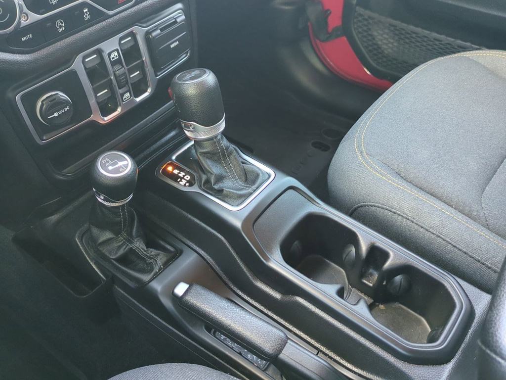 Thumbnail: 2024 Jeep Wrangler - 15