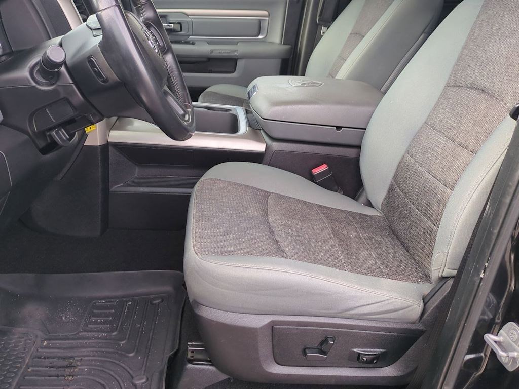 Thumbnail: 2017 RAM 1500 - 10