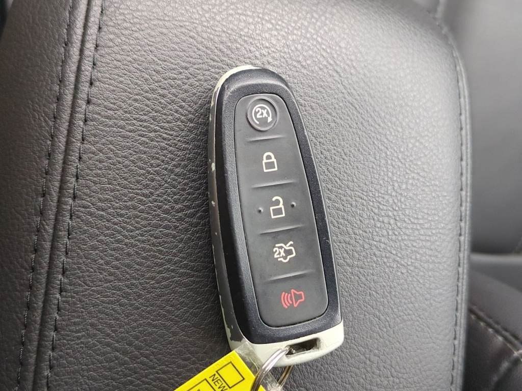 Thumbnail: 2018 Ford Focus - 18