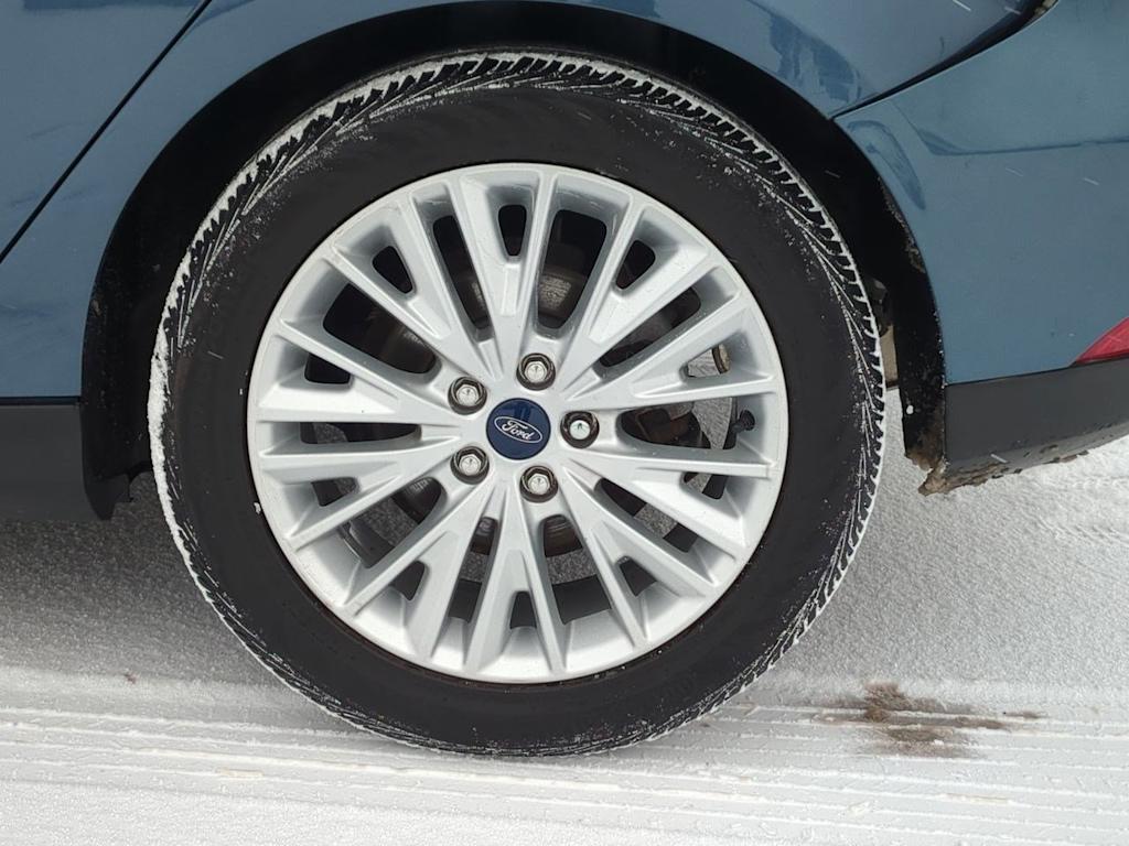 Thumbnail: 2018 Ford Focus - 8