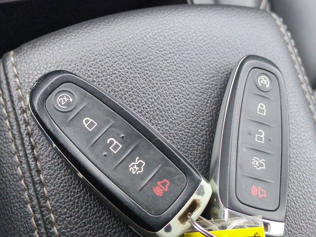 Thumbnail: 2019 Ford Escape - 18