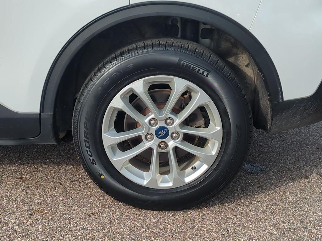 Thumbnail: 2020 Ford Escape - 8