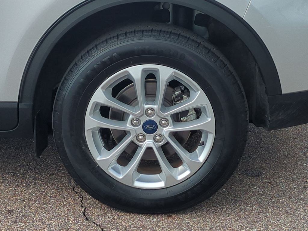 Thumbnail: 2020 Ford Escape - 8