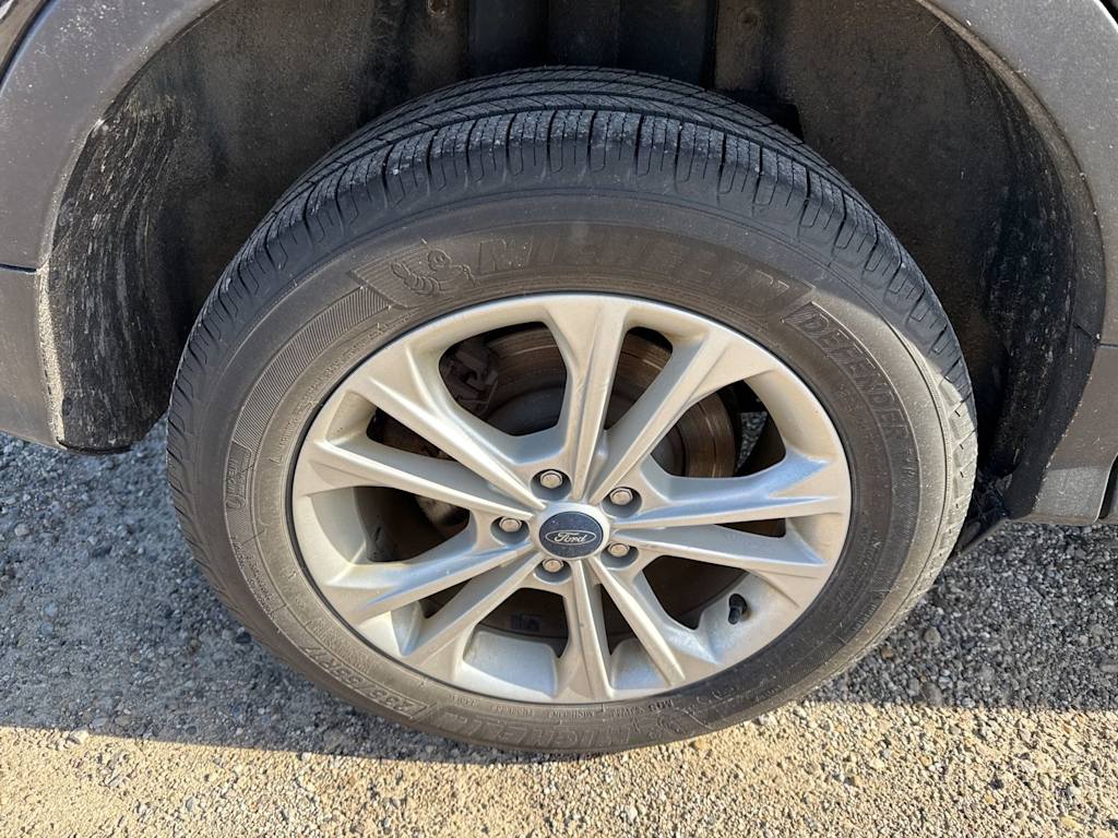 Thumbnail: 2019 Ford Escape - 19