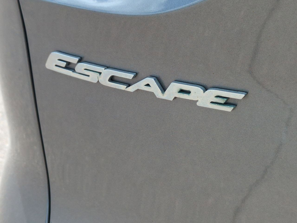 Thumbnail: 2014 Ford Escape - 25