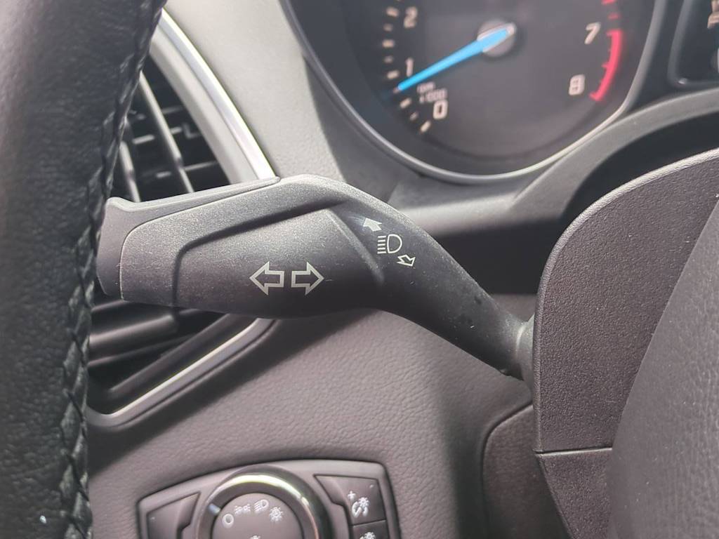 Thumbnail: 2013 Ford Escape - 31