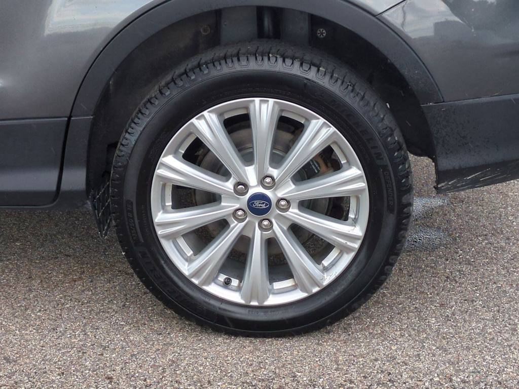 Thumbnail: 2019 Ford Escape - 8