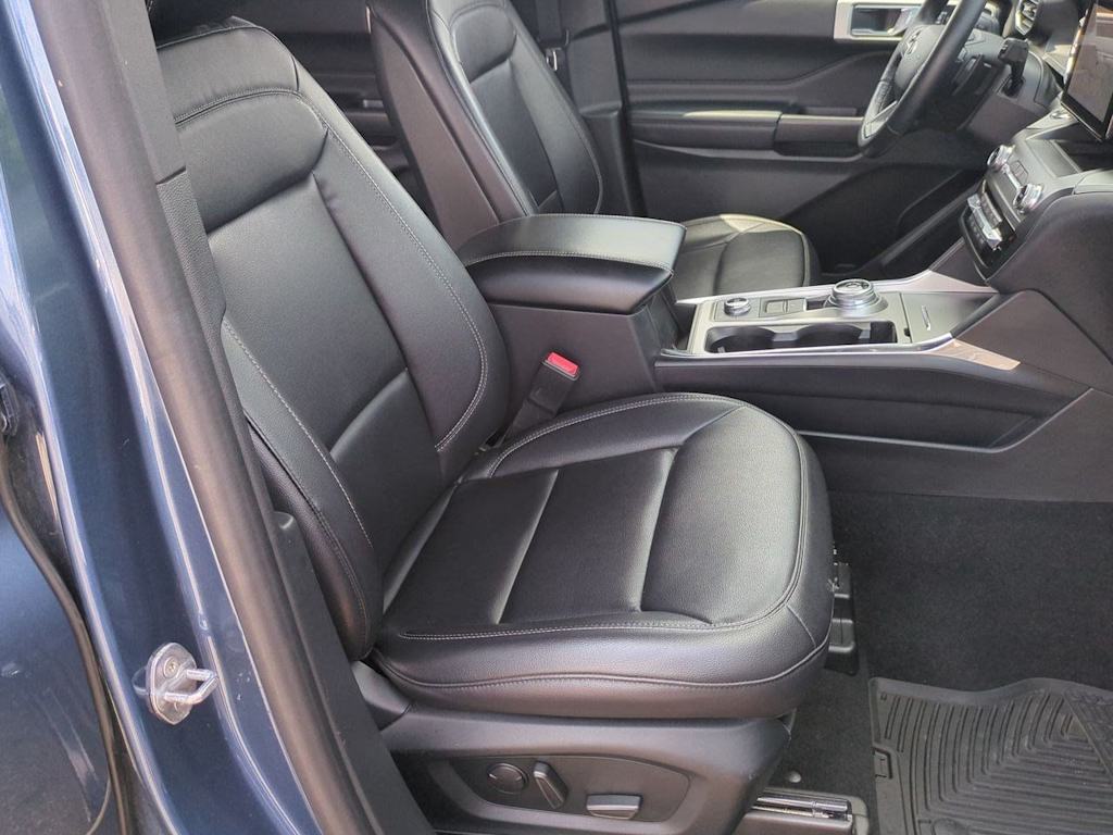 Thumbnail: 2020 Ford Explorer - 29