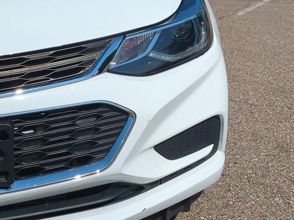Thumbnail: 2018 Chevrolet Cruze - 23