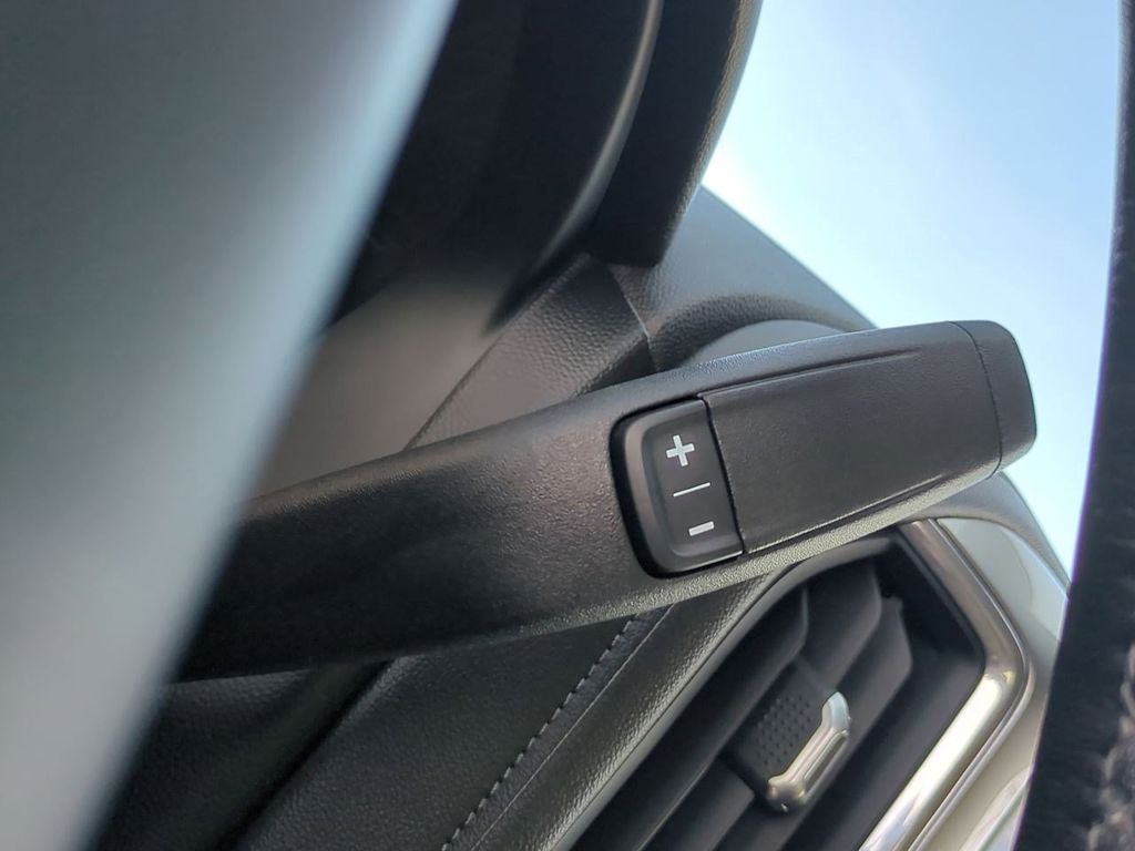 Thumbnail: 2021 Chevrolet Silverado 1500 - 34