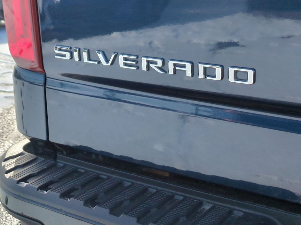 Thumbnail: 2021 Chevrolet Silverado 1500 - 23