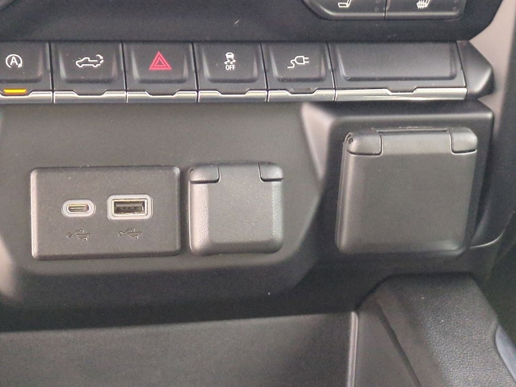 Thumbnail: 2021 Chevrolet Silverado 1500 - 33