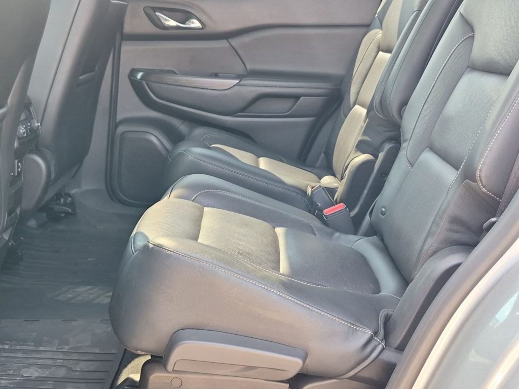 Thumbnail: 2017 GMC Acadia - 20