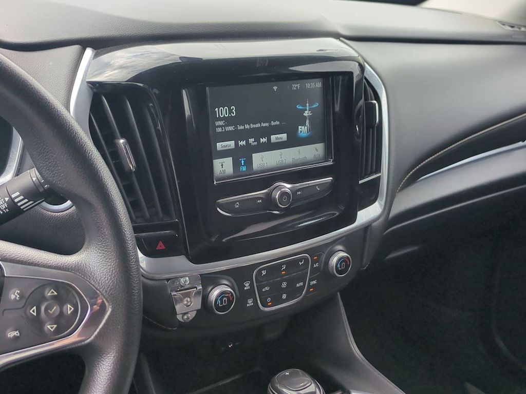 Thumbnail: 2019 Chevrolet Traverse - 14