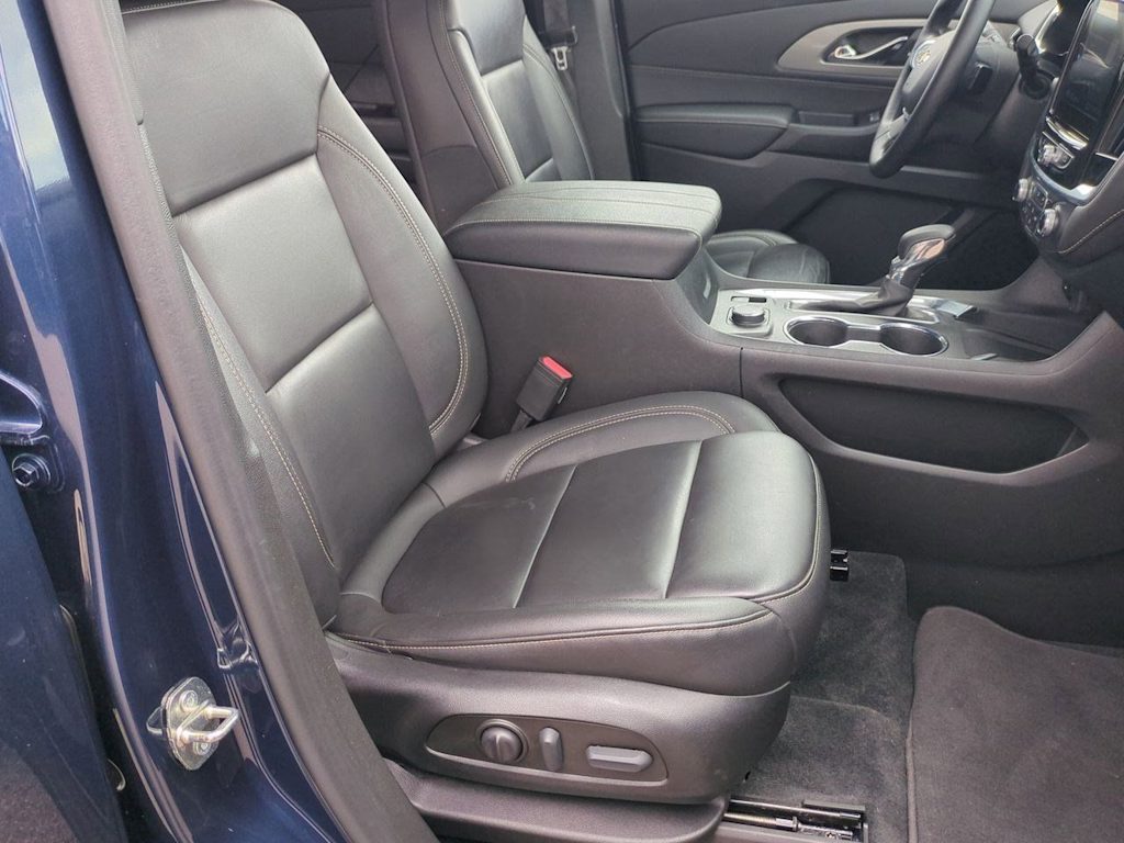 Thumbnail: 2023 Chevrolet Traverse - 29