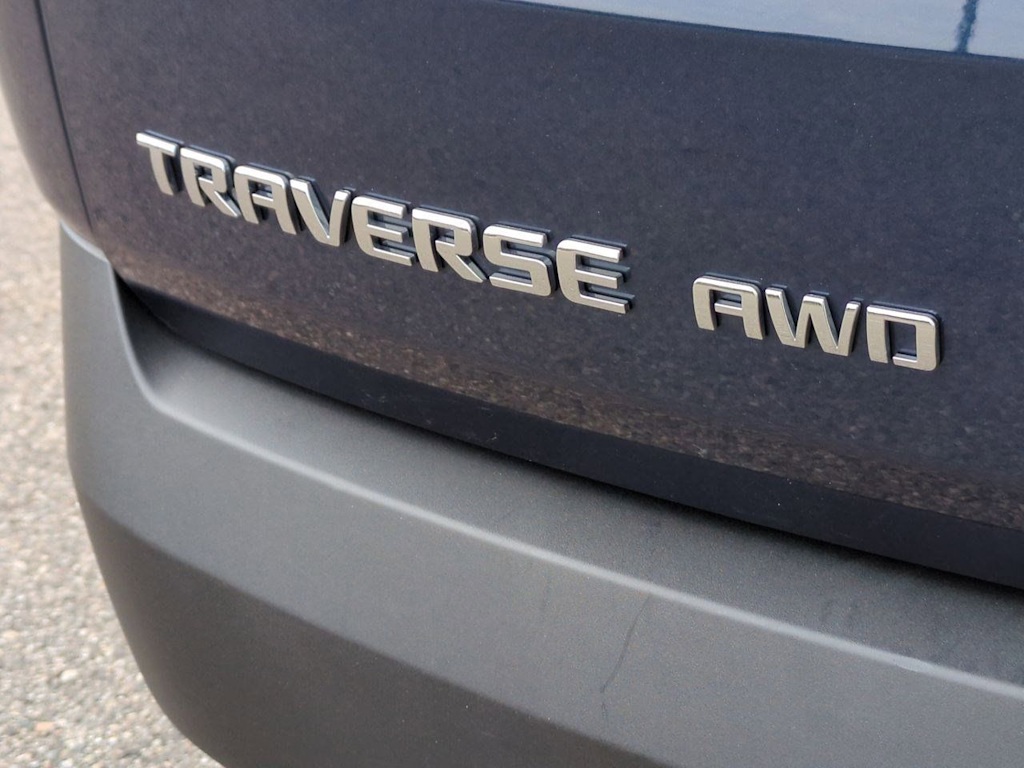 Thumbnail: 2023 Chevrolet Traverse - 24