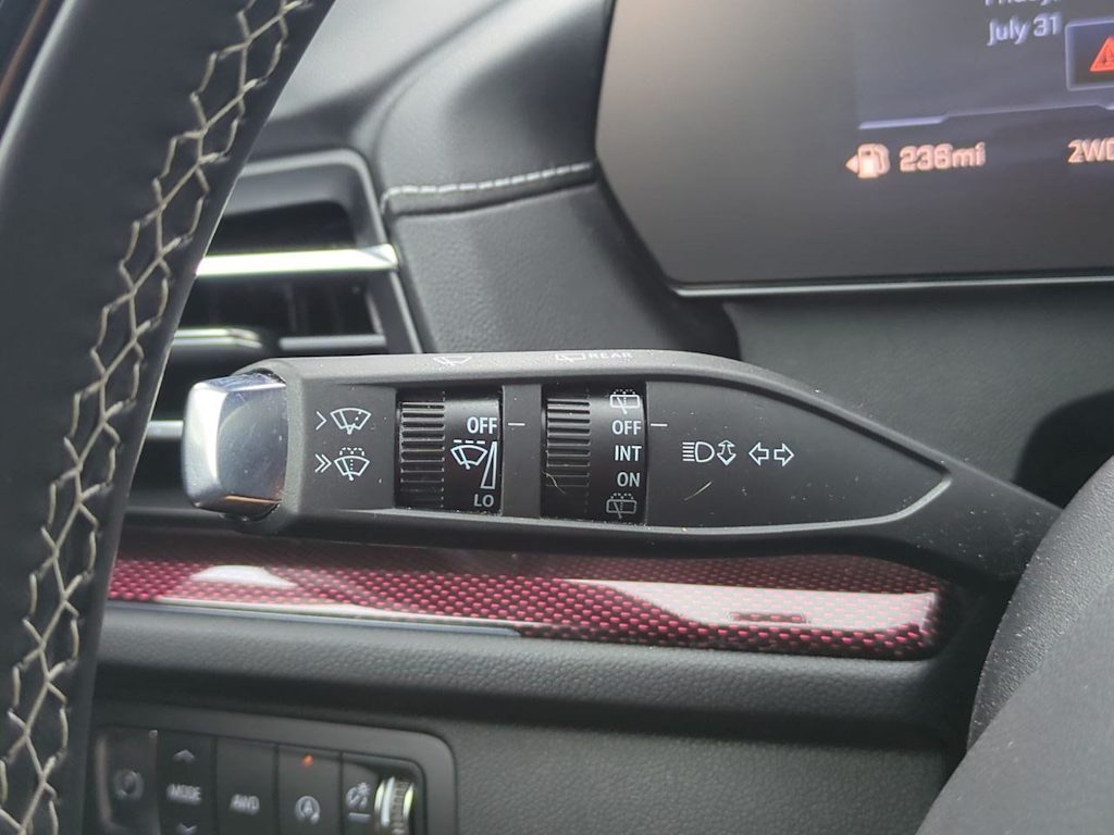 Thumbnail: 2025 Chevrolet Traverse - 32