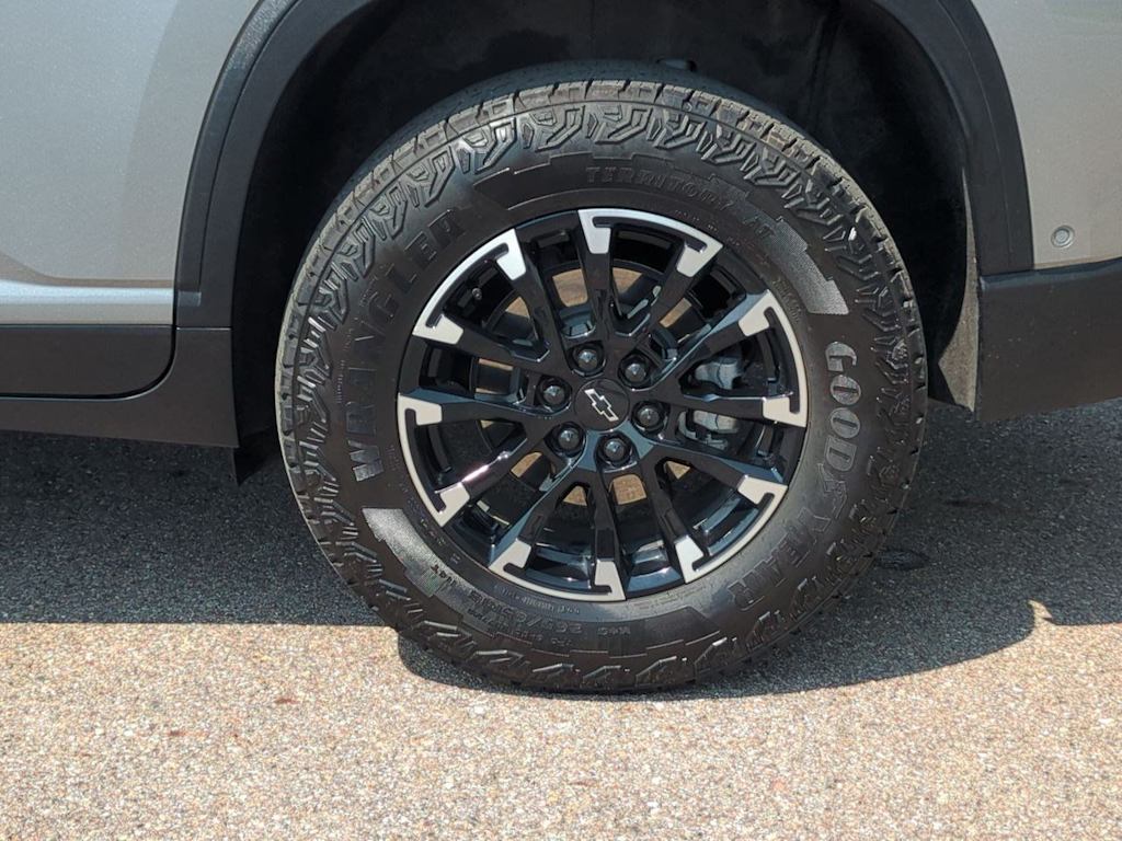Thumbnail: 2025 Chevrolet Traverse - 8