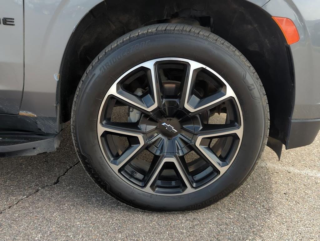 2021 Chevrolet Tahoe RST 8