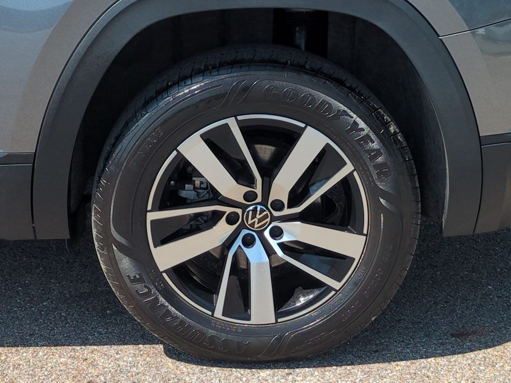 Thumbnail: 2023 Volkswagen Atlas - 8
