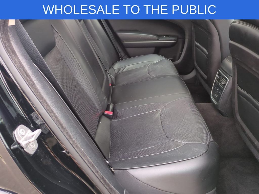 Thumbnail: 2016 Chrysler 300 - 26