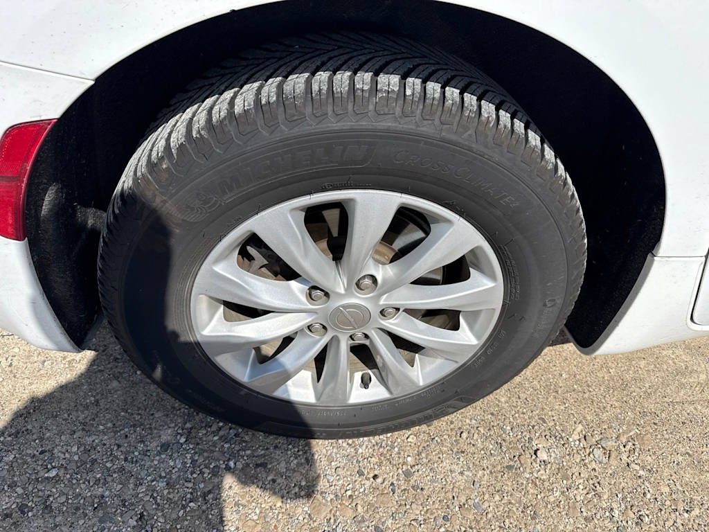 Thumbnail: 2017 Chrysler Pacifica - 19