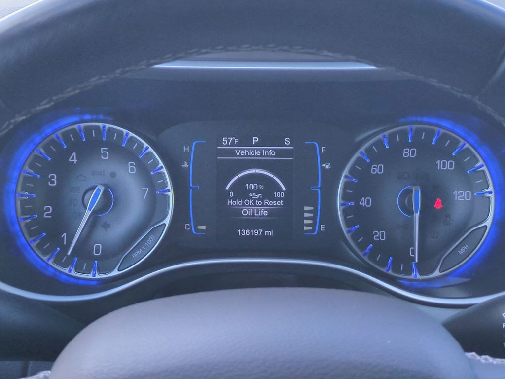 Thumbnail: 2017 Chrysler Pacifica - 33