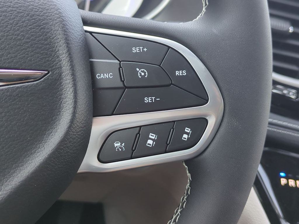 Thumbnail: 2024 Chrysler Pacifica - 29