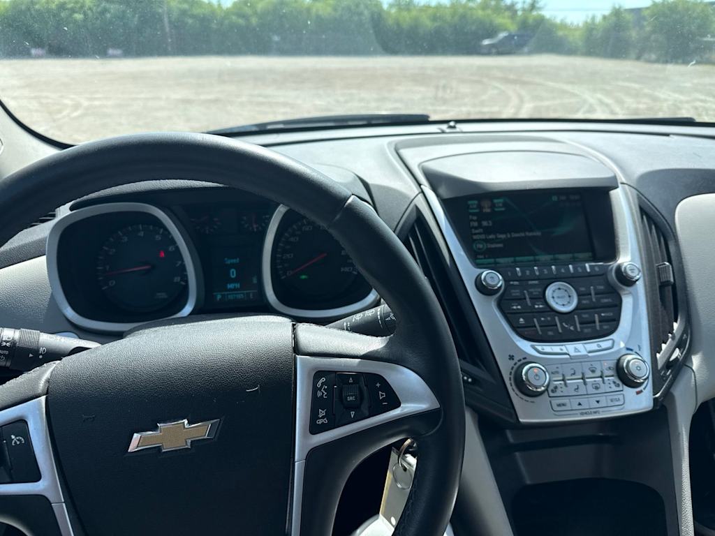 Thumbnail: 2011 Chevrolet Equinox - 20