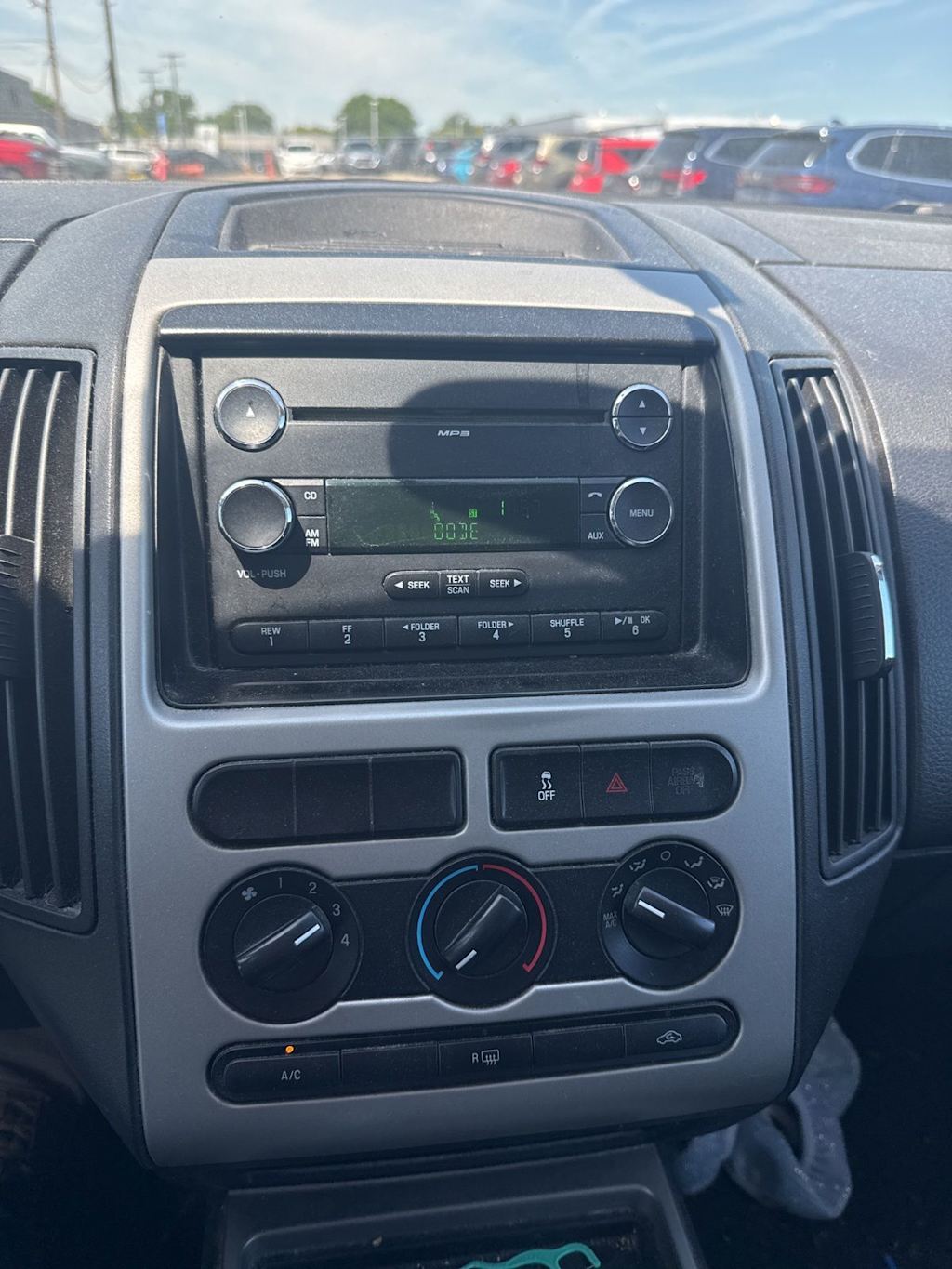 Thumbnail: 2009 Ford Edge - 10
