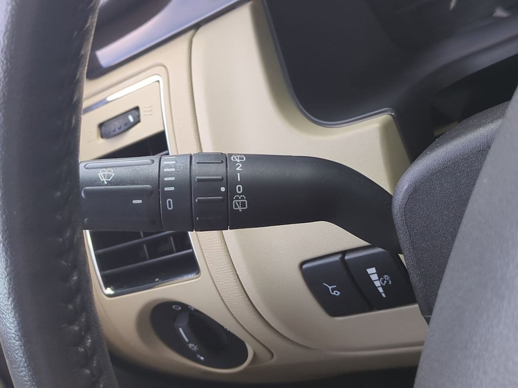 Thumbnail: 2014 Ford Flex - 31