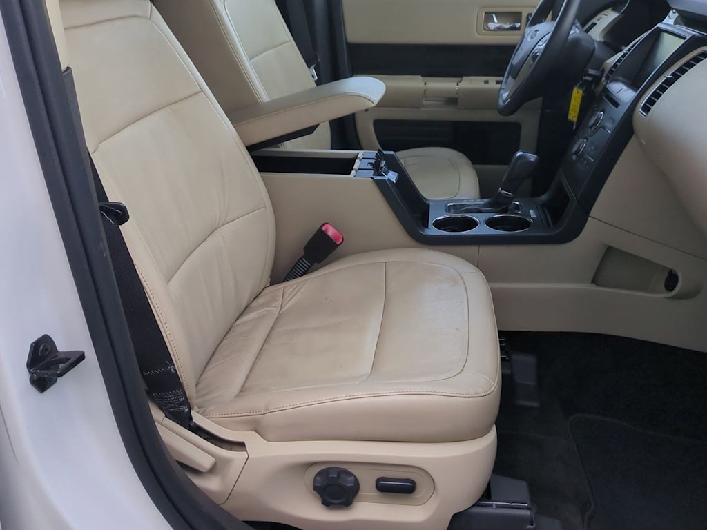 Thumbnail: 2014 Ford Flex - 28