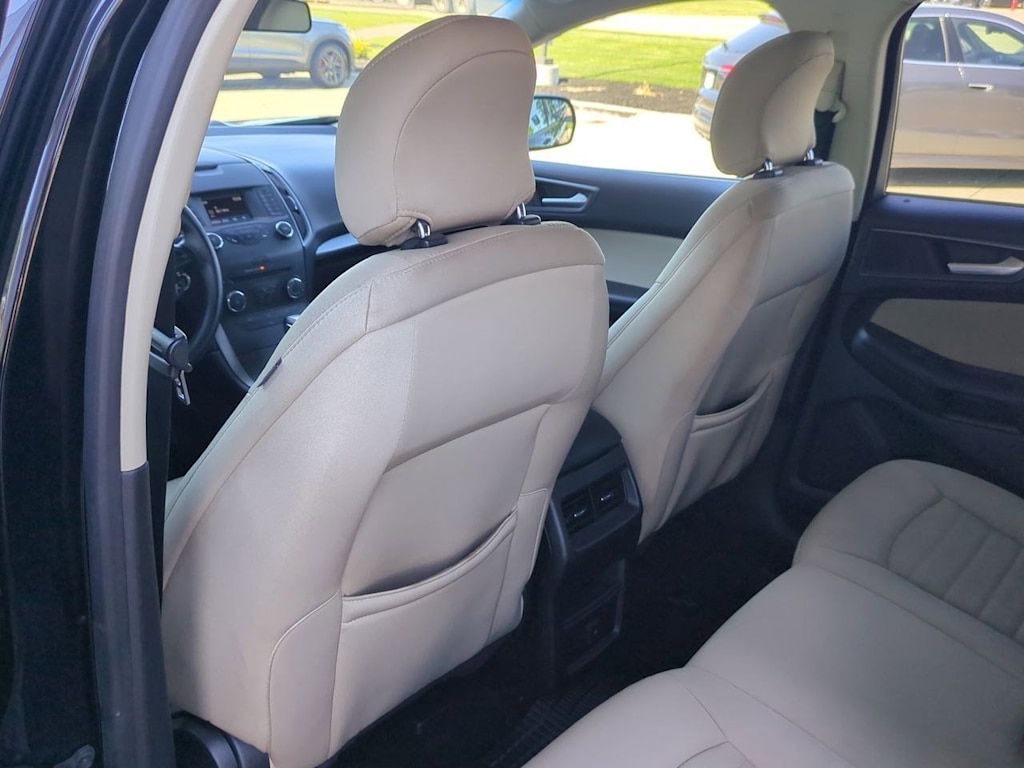 Thumbnail: 2017 Ford Edge - 12