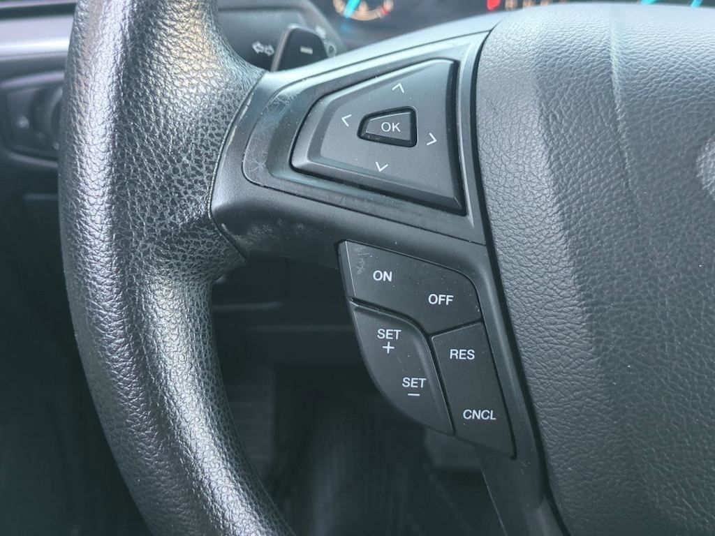 Thumbnail: 2017 Ford Edge - 28