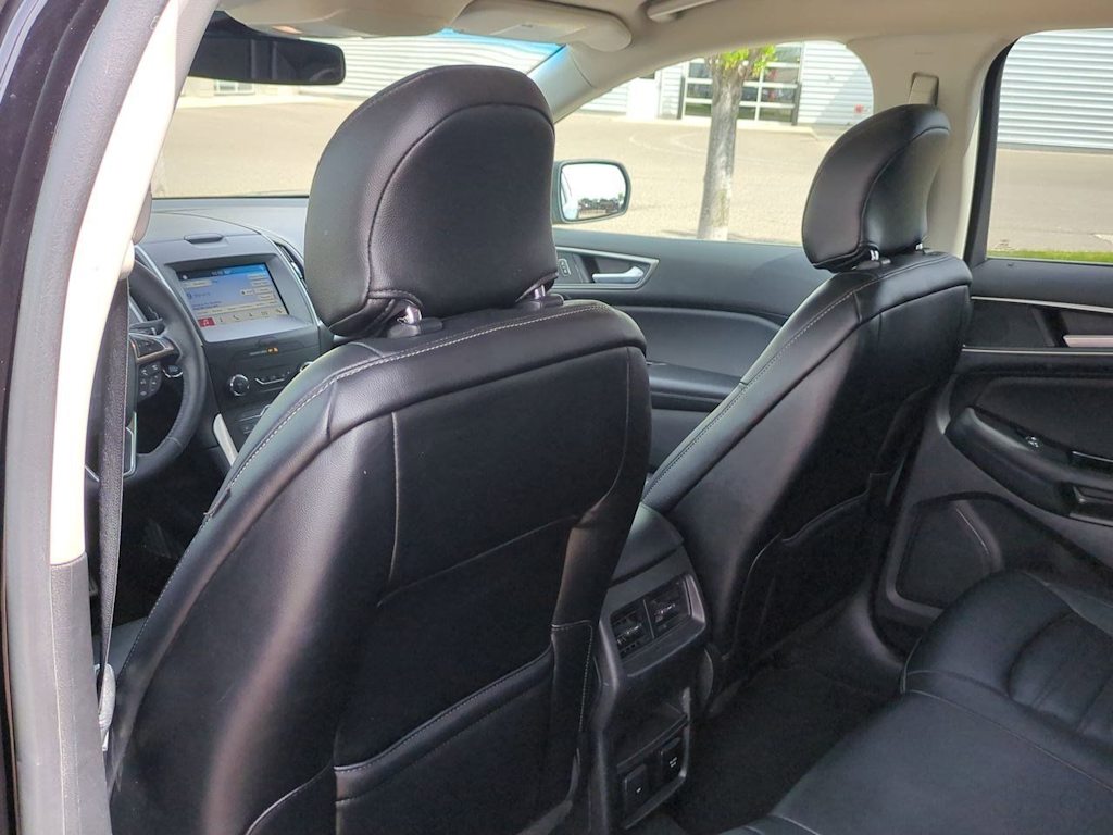 Thumbnail: 2019 Ford Edge - 12