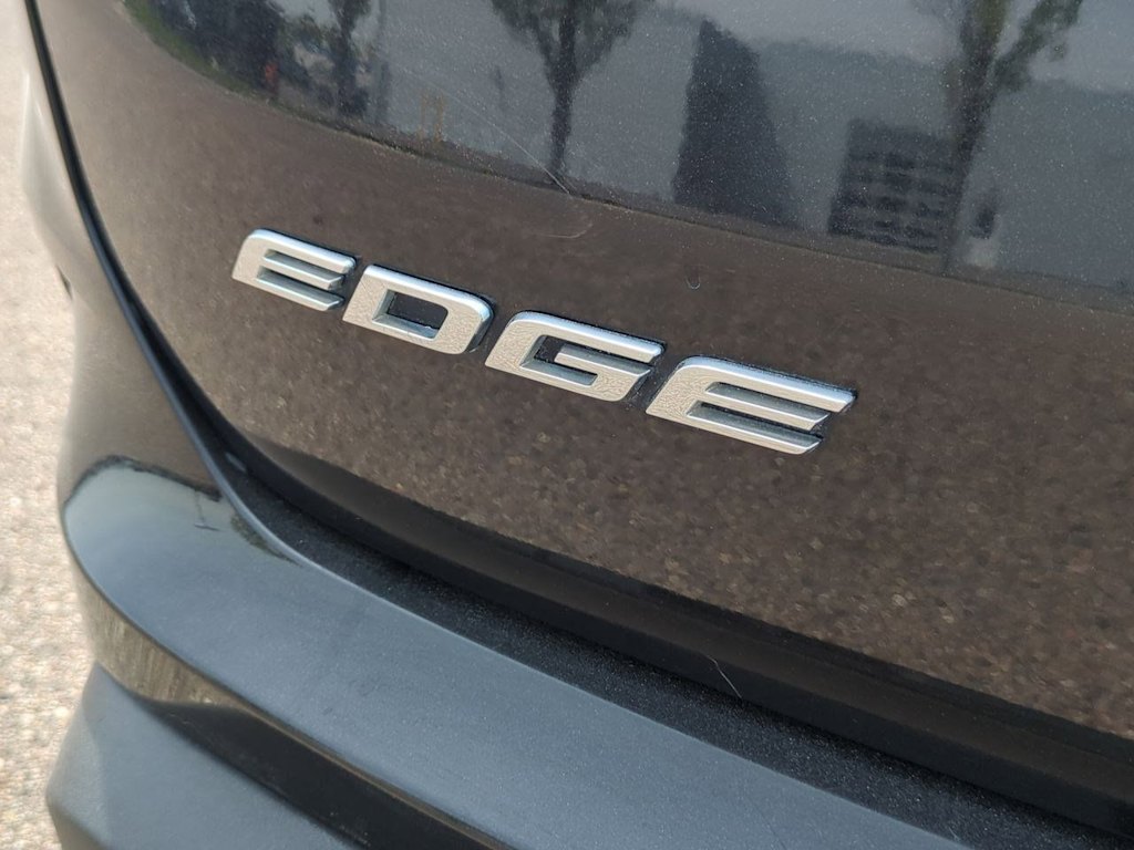 Thumbnail: 2019 Ford Edge - 24
