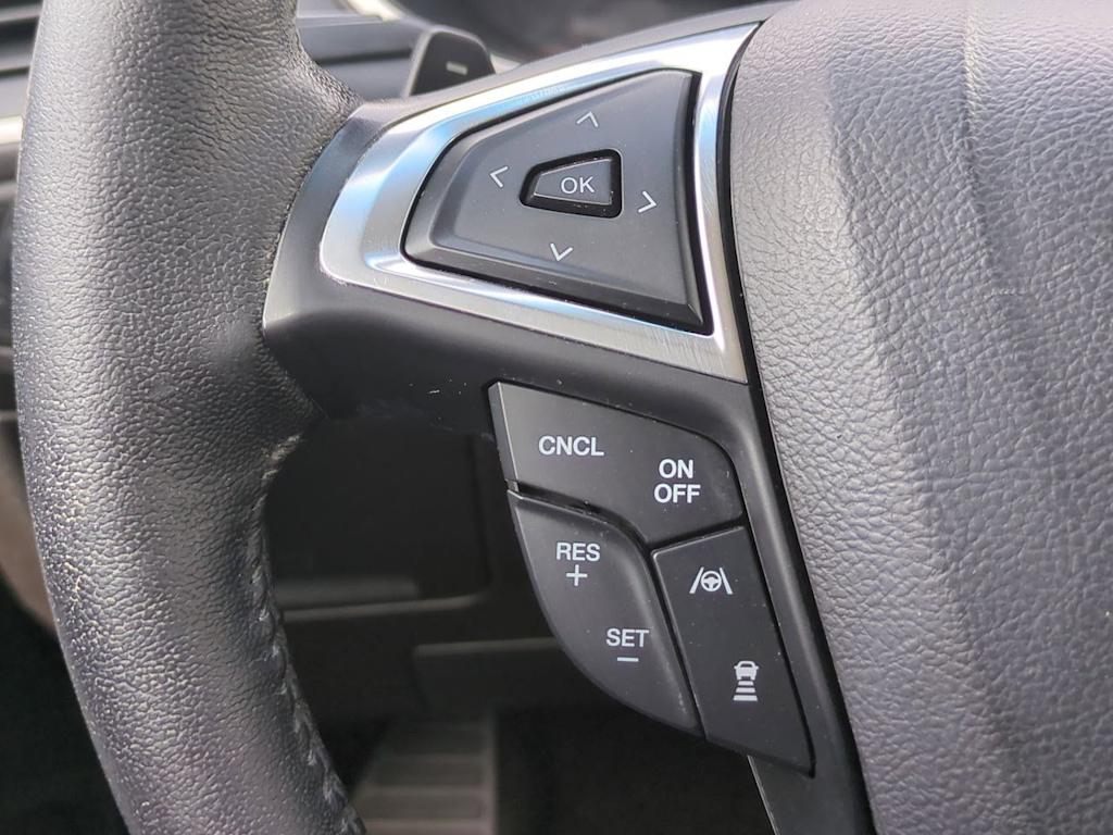 Thumbnail: 2019 Ford Edge - 28