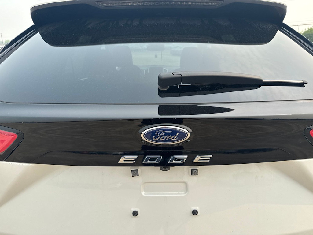 Thumbnail: 2022 Ford Edge - 15