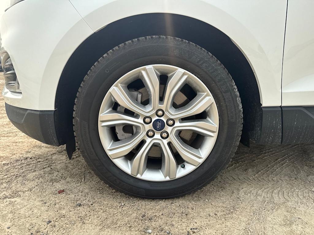 Thumbnail: 2022 Ford Edge - 8