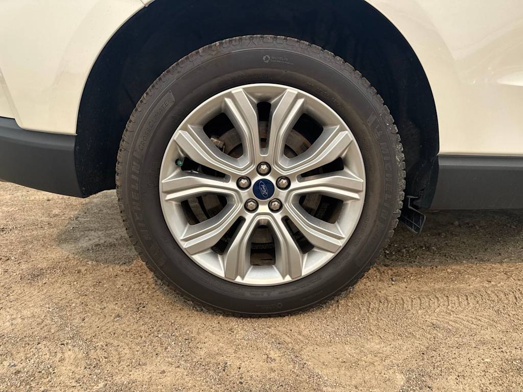 Thumbnail: 2022 Ford Edge - 20