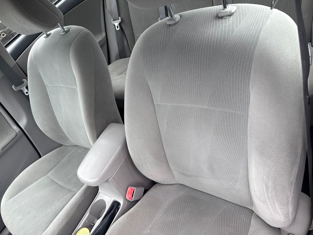 Thumbnail: 2011 Toyota Corolla - 8