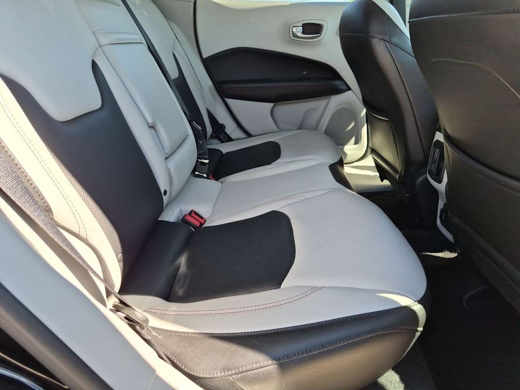 Thumbnail: 2018 Jeep Compass - 21