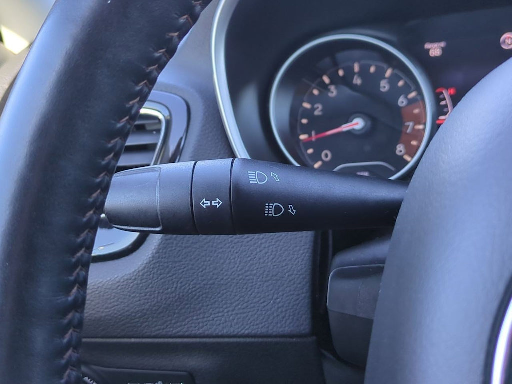 Thumbnail: 2018 Jeep Compass - 33