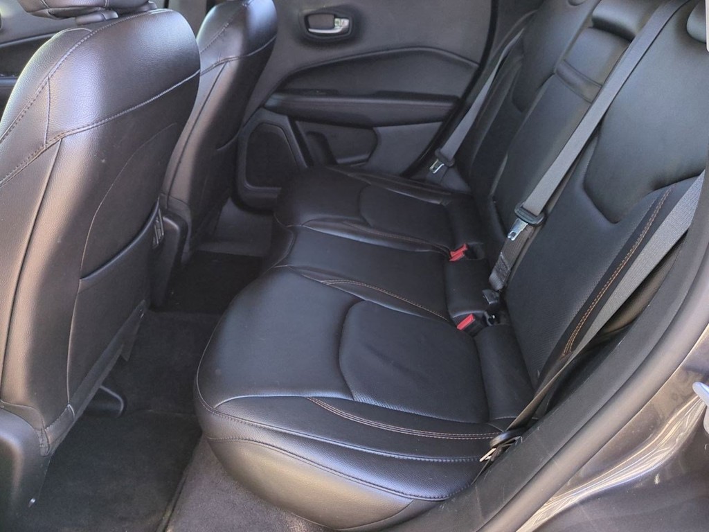 Thumbnail: 2018 Jeep Compass - 12