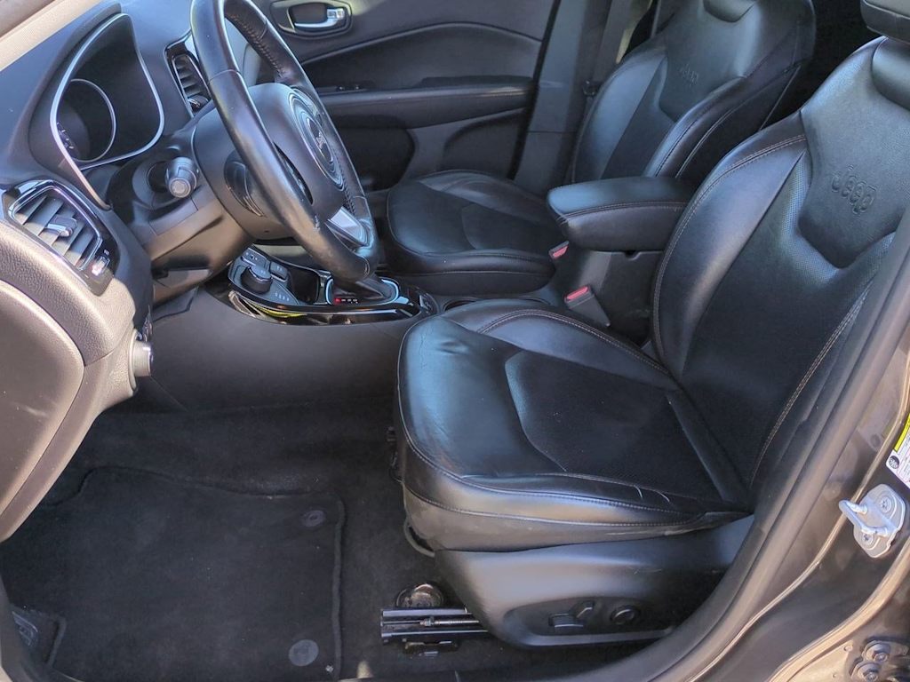 Thumbnail: 2018 Jeep Compass - 10