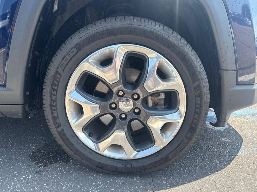 Thumbnail: 2019 Jeep Compass - 18