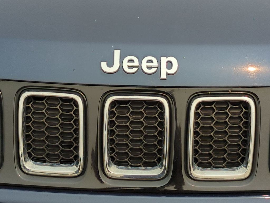 Thumbnail: 2019 Jeep Compass - 24